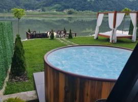 Unique Lake House Paradiso, hotell i Zvornik