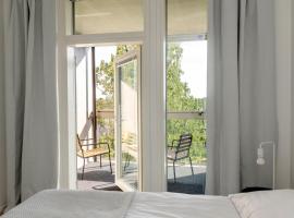 Kotimaailma Apartments Loimu V, hotel en Oulu