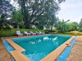 Goa Garden 6BHK Villa with Private Pool Near Baga, отель в городе Marmagao