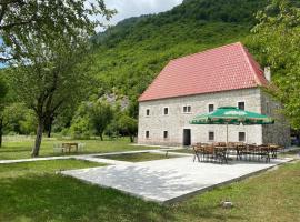 Bujtina Shpjia e Gjyshit, hotel v destinaci Ndërlysaj