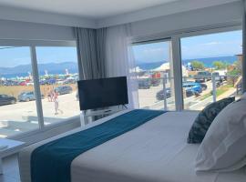 Ocean Blue Suites, apartment in Ierissos