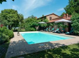Podere Belvedere 6, Emma Villas, hotel v destinaci Montevarchi