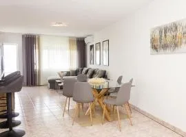 Two Identical Designer 2BD Flats with Sea View in Balchik by Flat Mаnager