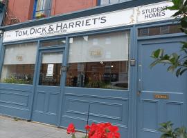 Tom Dick and Harriet's Accommodation, vacation rental in Dublin