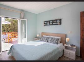 Joleni Cottage in Keramies, hotel in Kefallonia