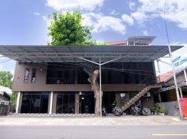 Hotel Puri Lembang near Universitas Sulawesi Barat Majene, hotel sa Lutan