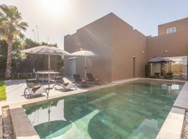 Villa Mima, lux, billard, jeux, cuisinière, casă de vacanță din Marrakech
