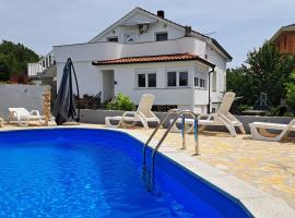 Apartman Dadić, hotel v destinaci Malinska