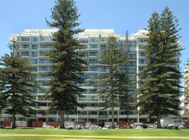 Liberty bay holiday Spacious two bedroom, two bathroom with sea views, apartment in Glenelg