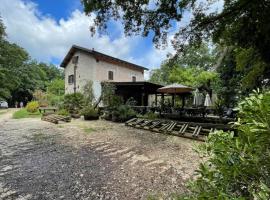 Rifugio Sfilzi - Foresta Umbra, hotel v destinaci Vico del Gargano