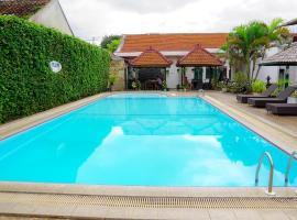 Hotel Tulips, hotel a Yogyakarta