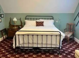 Best of My Love - CA King Size Bed+ - Sleeps 2-4