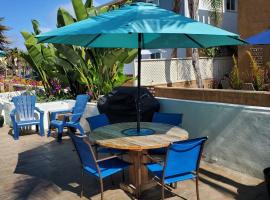 Luna Azul, cozy condo only steps to Mission Beach! Free Internet, hotel en San Diego