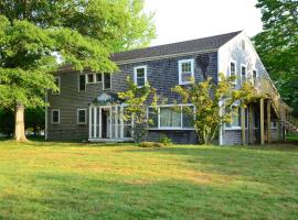 HI Martha's Vineyard Hostel, hotel ve Vineyard Haven
