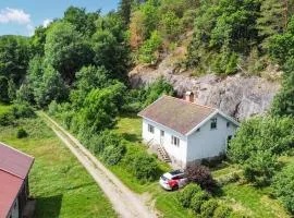 1 Bedroom Cozy Home In Lysekil