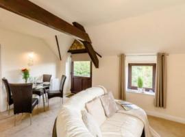 Goldfinch cottage, hotel with parking in Newton