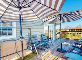 Gators, Fishes, Beaches, and Birds, pet-friendly hotel in Freeport