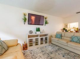 Coventry Gardens Getaway, holiday home in Margate