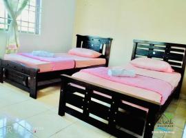 Qalya Homestay 1 @ Kota Bharu, жилье для отдыха в Кота-Бару
