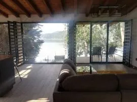 Zirahuen, cabaña moderna junto al lago