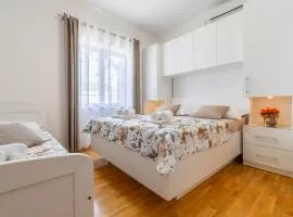 Sweet triple room in Makarska