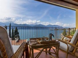 Casa Val di Sogno - Happy Rentals, hotel in Malcesine