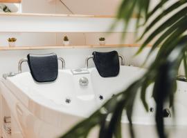 AU COIN DE PARADIS - Suite balnéo, hotel v destinaci Samer