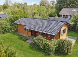 Nice Home In Grlev With Sauna, 3 Bedrooms And Wifi, feriehus i Gørlev