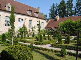 Chateau de Montchoisy, bed and breakfast 