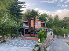 Grotto del Pan Perdü, bed and breakfast en Carona