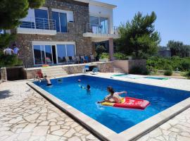 Sunset Villa Montenegro, holiday home in Radovanići