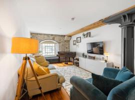 Luxury 2 bed Apartment in historic Royal William Yard, beach rental in Plymouth