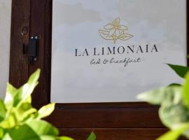 B&B La Limonaia, bed & breakfast kohteessa Tollo