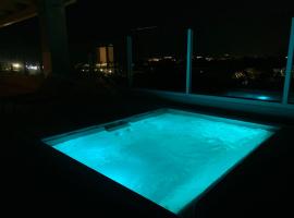 Suite Luxury Seaview、ミザーノ・アドリアーティコのホテル