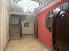 Appartement familial Al hoceima、アル・ホセイマのホテル