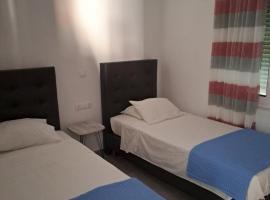 Parthenon apartment, cheap hotel in Souda