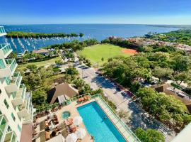 Spectacular Views in Bayfront Coconut Grove, apartament cu servicii hoteliere din Miami