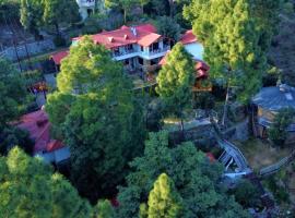 The Nature's Green Resort, Bhimtal, Nainital、ナイニタールのホテル