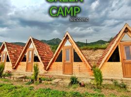 Green Camp eco-rural and civil society tourism center, hotel cerca de Stantsiya Akhtala, Pokr Ayrum