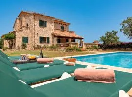 Villa Els Amatllers by Sealand Villas