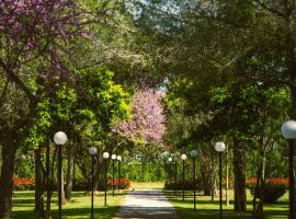 Green Park Divjakë, hotel en Divjakë