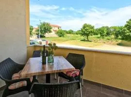 Stunning Apartment In Lovrecica