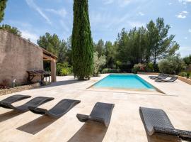 Villa de charme en campagne avec piscine privée et nature luxuriante, ξενοδοχείο σε Le Beausset
