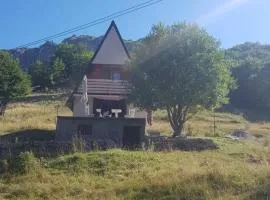 Holiday home above the Bukumirsko Lake