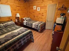 English Brook Cottages: Lake George şehrinde bir otel