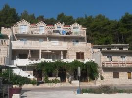 Apartment Ina, hotel v destinaci Povlja