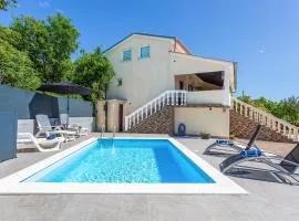 Stunning Home In Kras With 3 Bedrooms, Wifi And Outdoor Swimming Pool