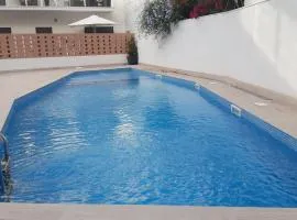 Nuevo con Piscina en el centro y cerca de la playa