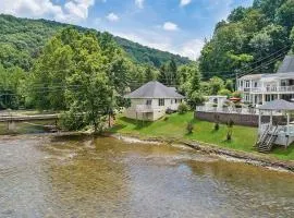 Jackson River Estate Cozy Cottage on the River