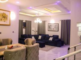 Home Away from Home, hotel di Lekki